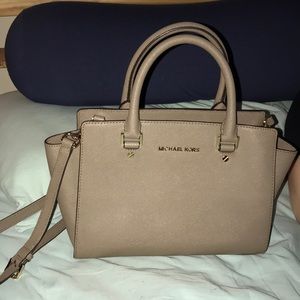 Michael Kors purse